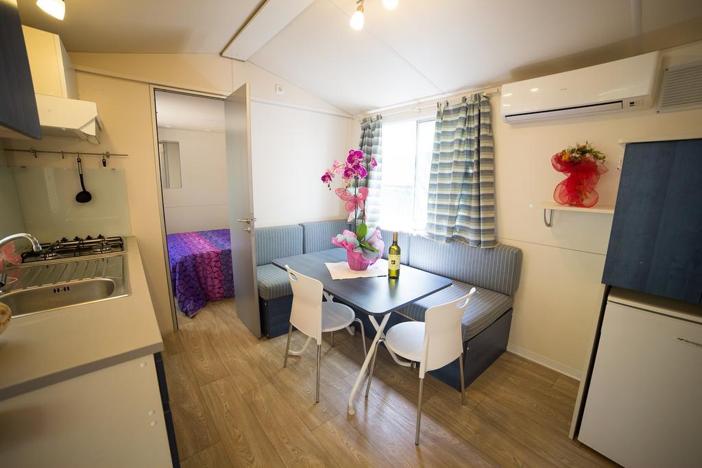 Camping Dei Tigli Torre del Lago Puccini Zimmer foto